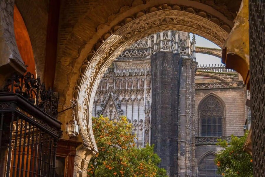 Seville Cathedral & Giralda Guided Tour: Skip-the-Line Entry