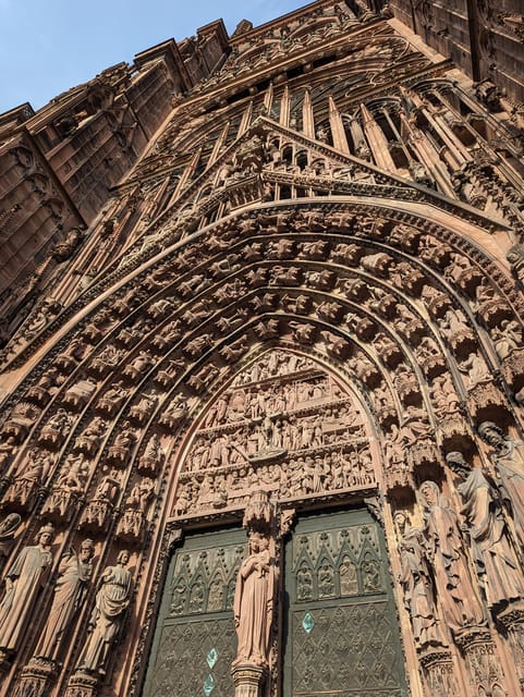 Strasbourg: the Cathedral District and Its Secrets