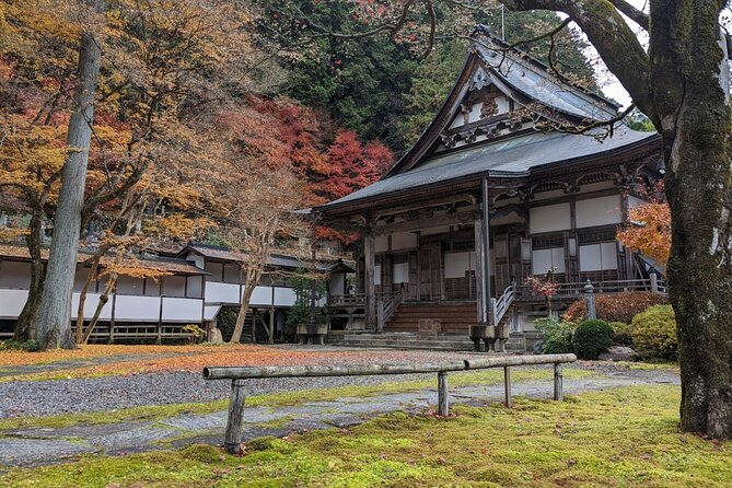 Takayama to Gujo Hachiman, History Traditions and Crafts