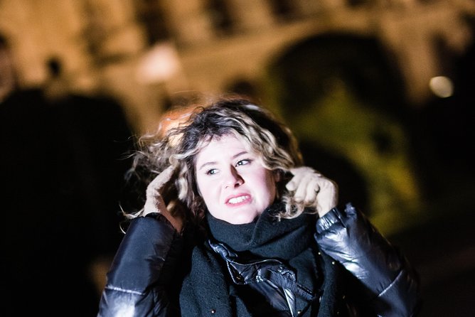 Take Stunning Photos of Yourself While Walking Vienna - Mastering Camera Techniques