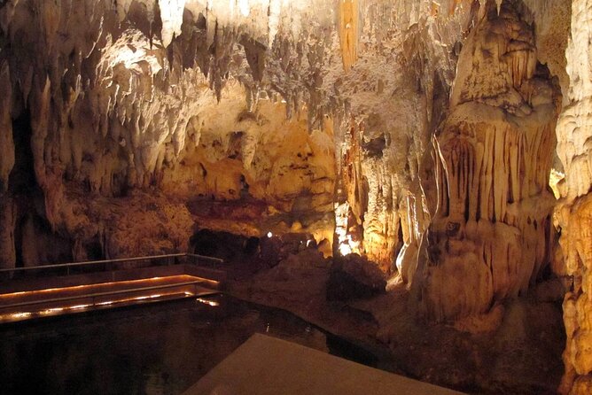 The Caves of Wonders & Altos De Chavon