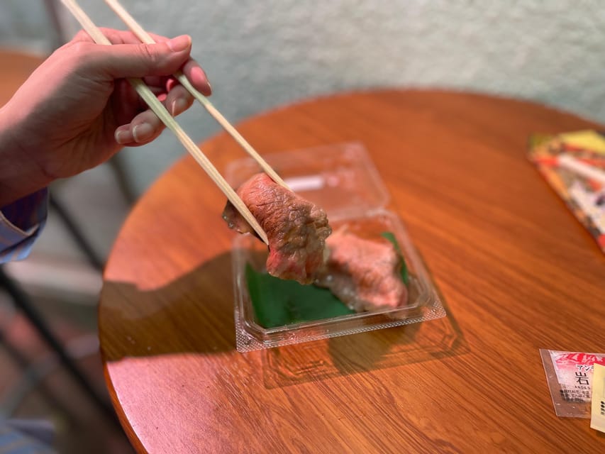 Tokyo: Enjoy Street Food and Food Culture at Tsukiji Market