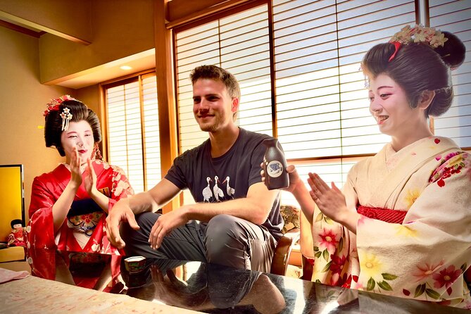 Tokyo Geisha Experience and Sake Drinking Tour