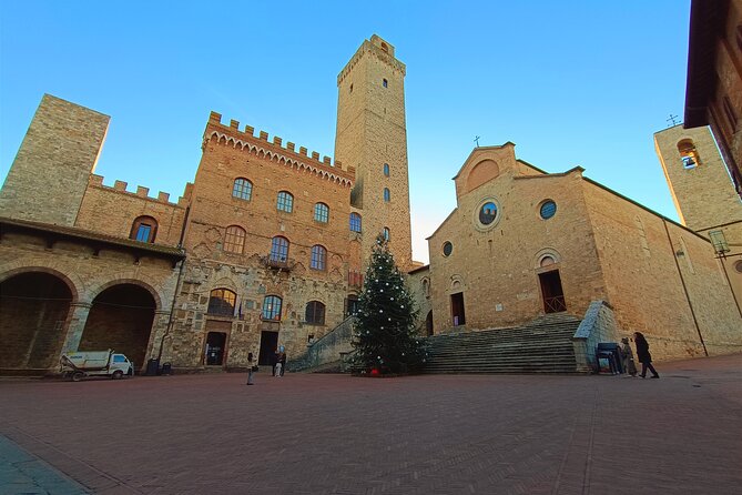 Tour of San Gimignano and Private Wine Experience in Chianti