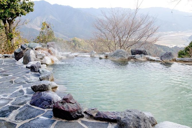 Transfer to Kurokawa Onsen, Kumamoto From Fukuoka With Minibus