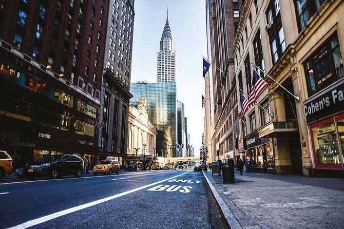 Treasure Hunt in Midtown With New York