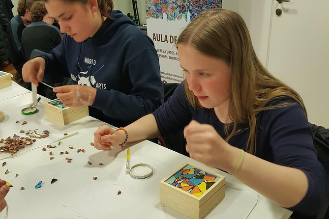 Trencadis Workshop for Groups: Do It Like Gaudi - Workshop Overview