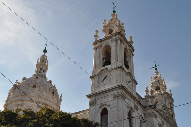 Two Hills Private Tuk Tuk Tour in Lisbon