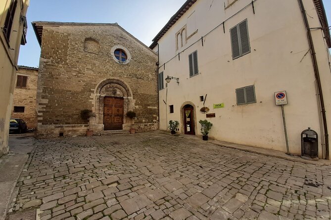 Umbria off the Beaten Track. Rasiglia, Trevi, Bevagna, and Collepino