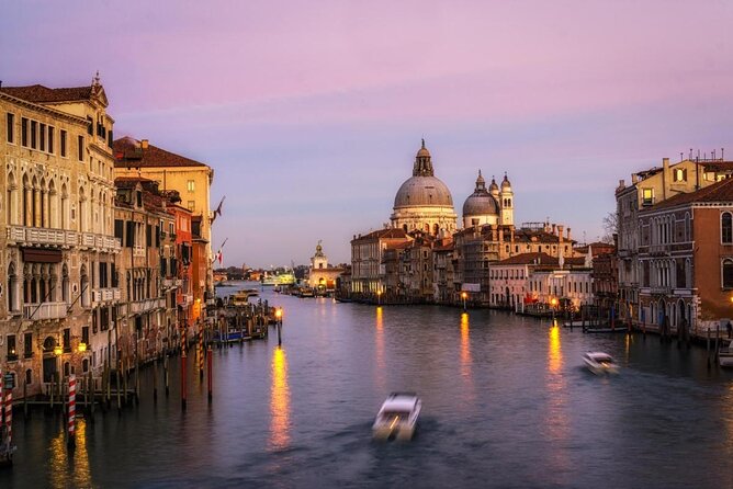 Venice, Dorsoduro, Ca'Foscari University & More Walking Tour - Exploring CaFoscari University