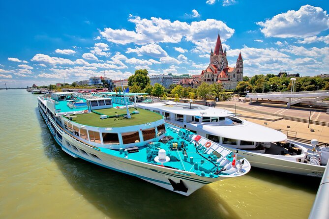 Vienna River Cruise, Walking Tour With St. Stephan Cathedral - Guide and Meeting Information