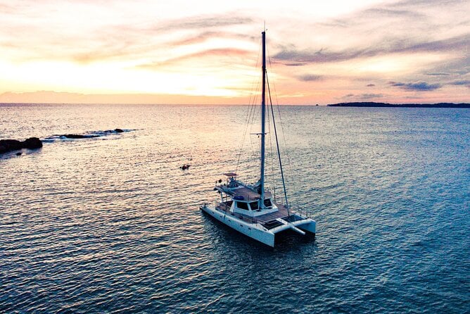 Yacht Tour to Delft Island