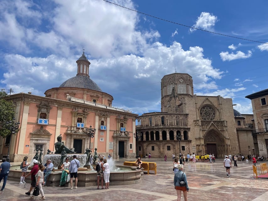 Zoom Through Valencia: Top 25 Hotspots on E-Scooters - Tour Overview and Details