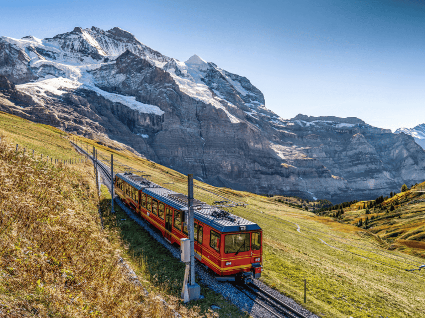 Zurich: Private Day Trip to Jungfrau and Lauterbrunnen