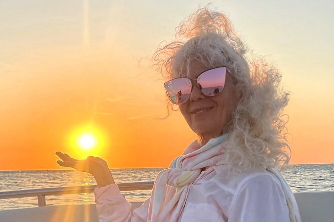 2 Hour Sunset Cruise in Madeira Beach in Florida (Up to 6 People) - Key Points