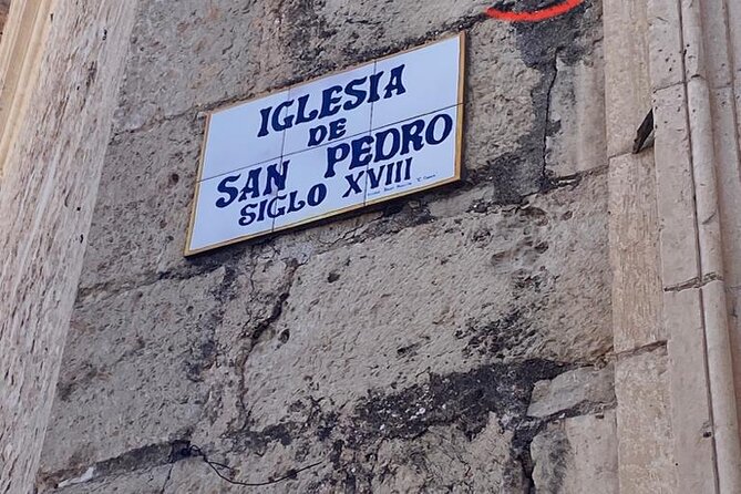 2 Hours Getting to Know the City of Cuenca Solving Mysteries.