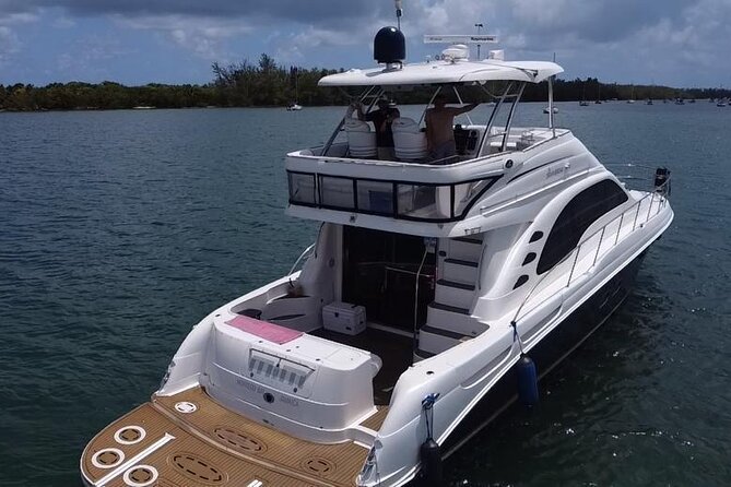 58 Ft Private Tour in Miami, Yatch Rental 4 to 8 Hours, 13 People - Inclusions