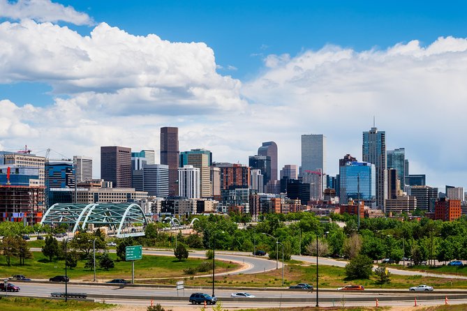 Arrival Private Transfer: Denver Airport DEN to Denver in Luxury Van - Pricing and Group Size Options