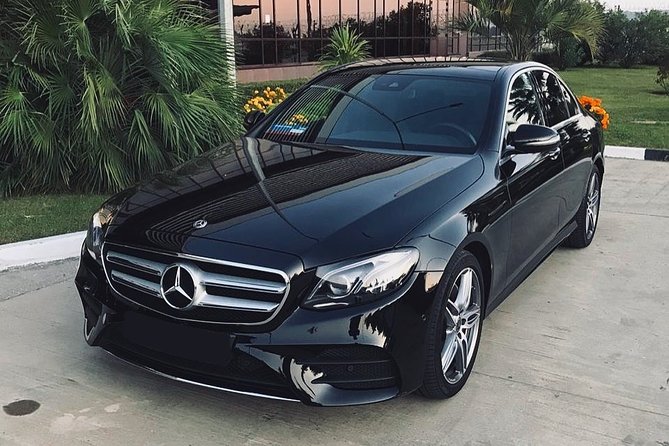 Departure Private Transfer: Denver to Denver Airport DEN in Business Car - Availability and Booking Information