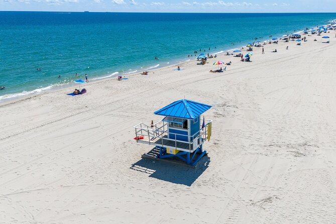 Explore Hollywood Beach Miami Boardwalk - Strolling Through the Lively Shops and Restaurants