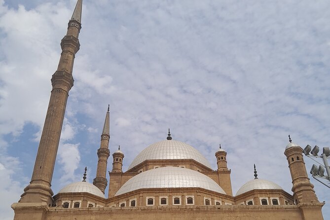 Famous Mosques in Cairo Tour Review - Meeting and Pickup Experience