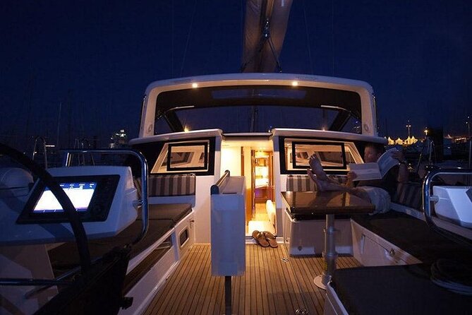 Luxury Diamond Head Sunset Sail Review - First Impressions and Departure