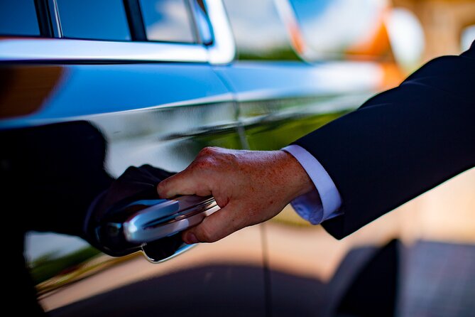 Luxury JAX Airport Transportation to Downtown Jacksonville - Pricing Structure and Additional Charges