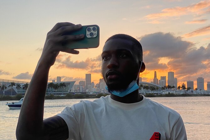 Miami: 75 Minute Sunset Boat Tour and Sightseeing - Meeting and Pickup