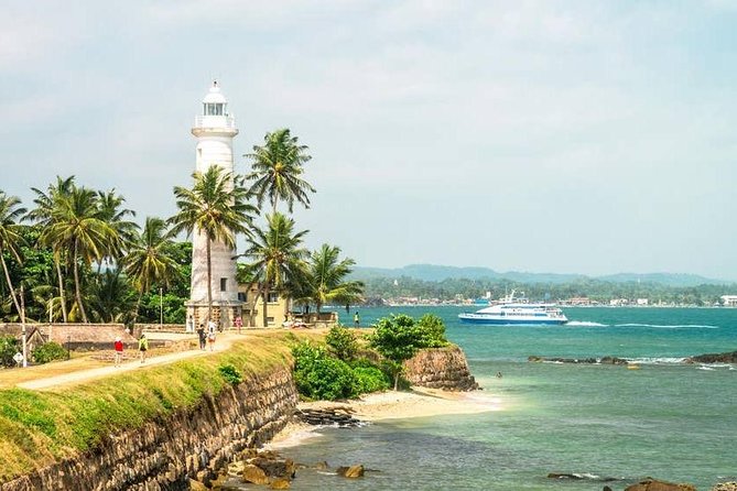 Mirissa Whale Watching, Stilt Fishing & Turtle Tour From Colombo - Stilt Fishing Tradition