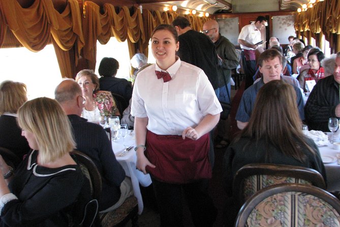Private Napa Wine Train Glamorous Dining Experience From San Francisco - Dining on the Napa Valley Wine Train