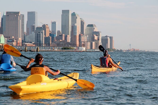 Skyline Kayaking in Manhattan - Beginner-Friendly Kayaking Lessons