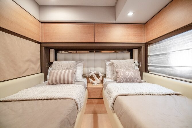 70 Azimut Flybridge Yacht Charter - Onboard Amenities and Services