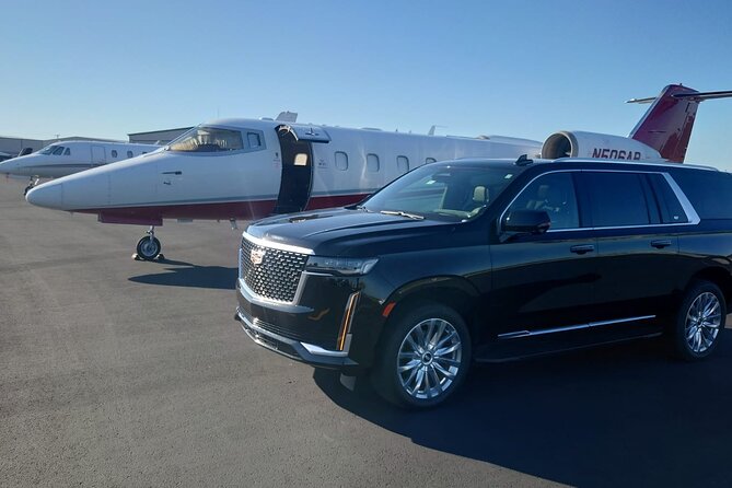 Best Nashville Luxury Ground Transportation From/To BNA-Downtown - Vehicle Features and Amenities