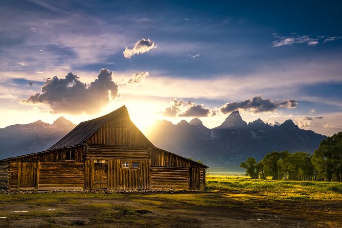 Grand Teton, Yellowstone, and Glacier National Parks 8-Day Tour - Important Travel Details