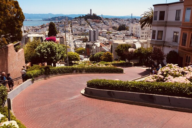 Lombard Leap + Alcatraz: San Francisco, Lombard St, Coit Tower - Meeting Points and Logistics