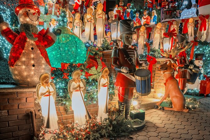 New York Dyker Heights Christmas Lights Guided Walking Tour - What to Expect on the Tour