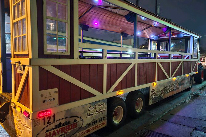 Night-Time Hayride Sightseeing Tractor Tour of Nashville - Meeting and Pickup
