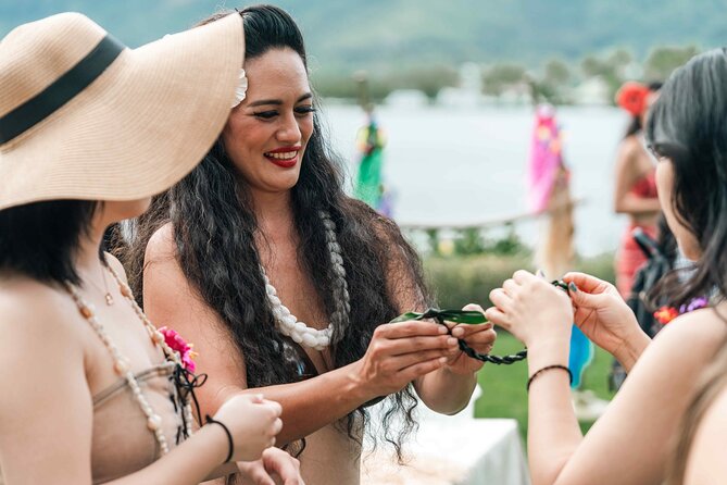 Polynesian Show and Dining Experience Review - Venue and Atmosphere Insights