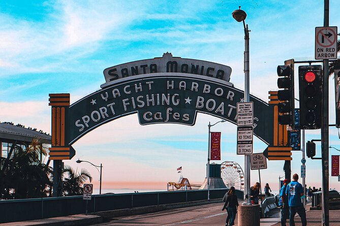 Private Tour 6 Seats Los Angeles and Hollywood From Las Vegas - Meeting and Pickup