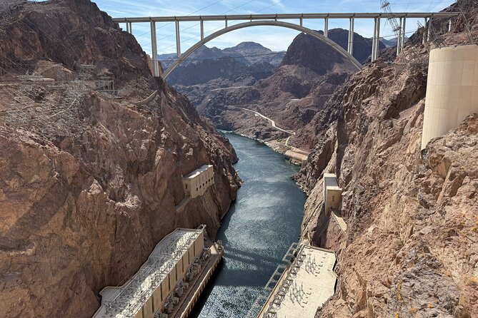 Private VIP Hoover Dam Tour Review - Review of Inclusions: Snacks and Beverages