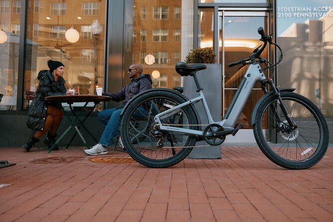 Rent an Electric Bike to See All of Washington Review - Included Amenities With Your Rental