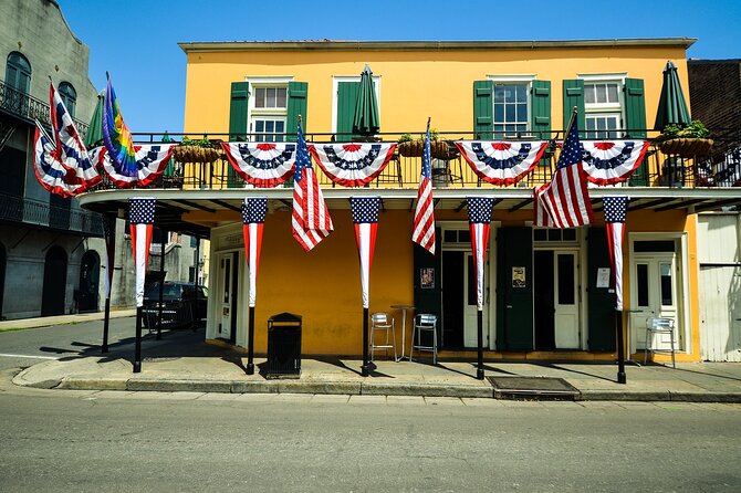 Uptown Elegance Private Tour: New Orleans' Garden District - Exploring Lafayette Cemetery No. 1