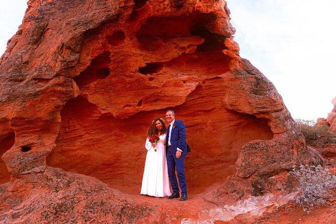 Wedding With Photographer in the Valley of Fire - Accessibility Features for All Guests