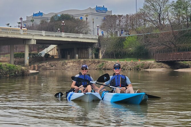 2-Hour Downtown Houston Skyline Paddleboard and Kayak Rentals - Tips for an Enjoyable Paddleboarding or Kayaking Experience