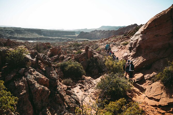 Babylon Arch Hike and Desert Wildlife Adventure - Preparation and Recommended Gear