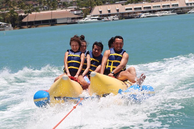Combo Banana Boat Ride Review: A Thrilling Experience - The Role of the Guide During the Activity