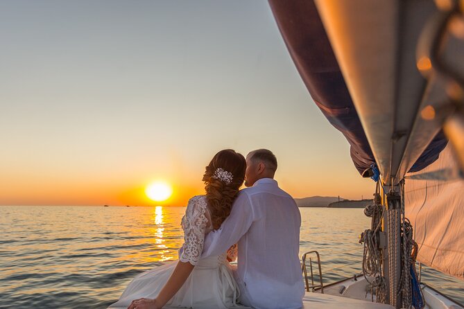 Luxury Diamond Head Sunset Sail Review - Sunset Views and Atmosphere