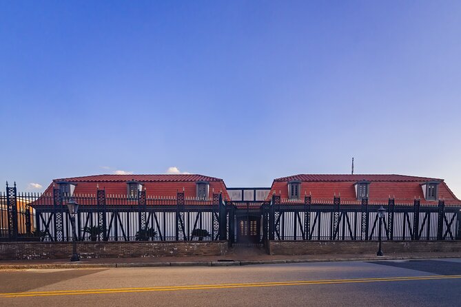 Mobile Downtown Smartphone Guided Audio Walking Tour - Exploring Mobiles History and Culture