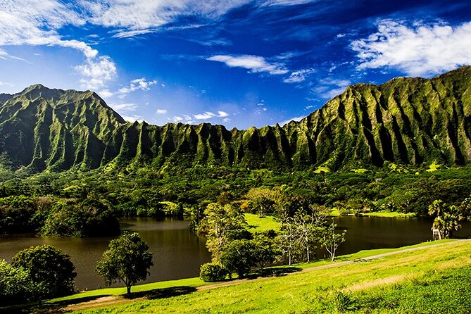 Oahu East Coast to Mountain Slingshot Tour - Reaching the Mountain