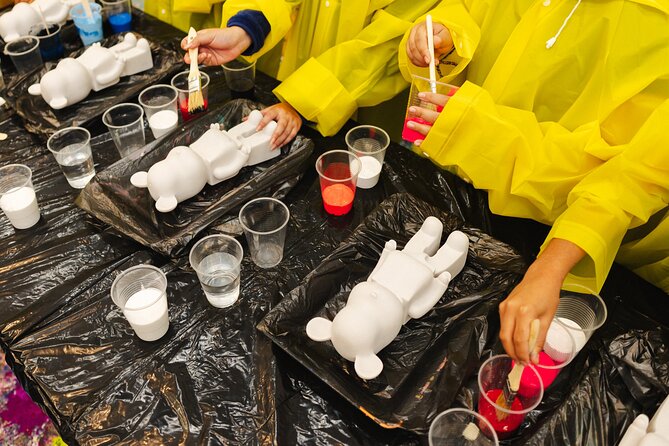 Private Fluid Bear Art Class - The Painting Process